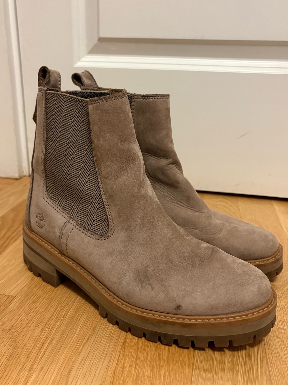 Timberland Courmayeur Valley Chelsea Boot